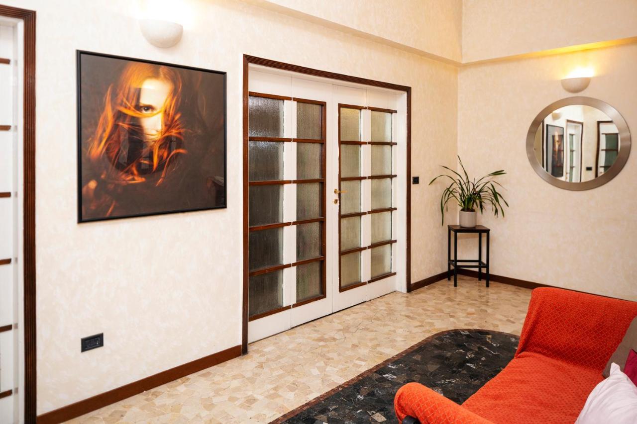 Central Apartment 米兰 外观 照片